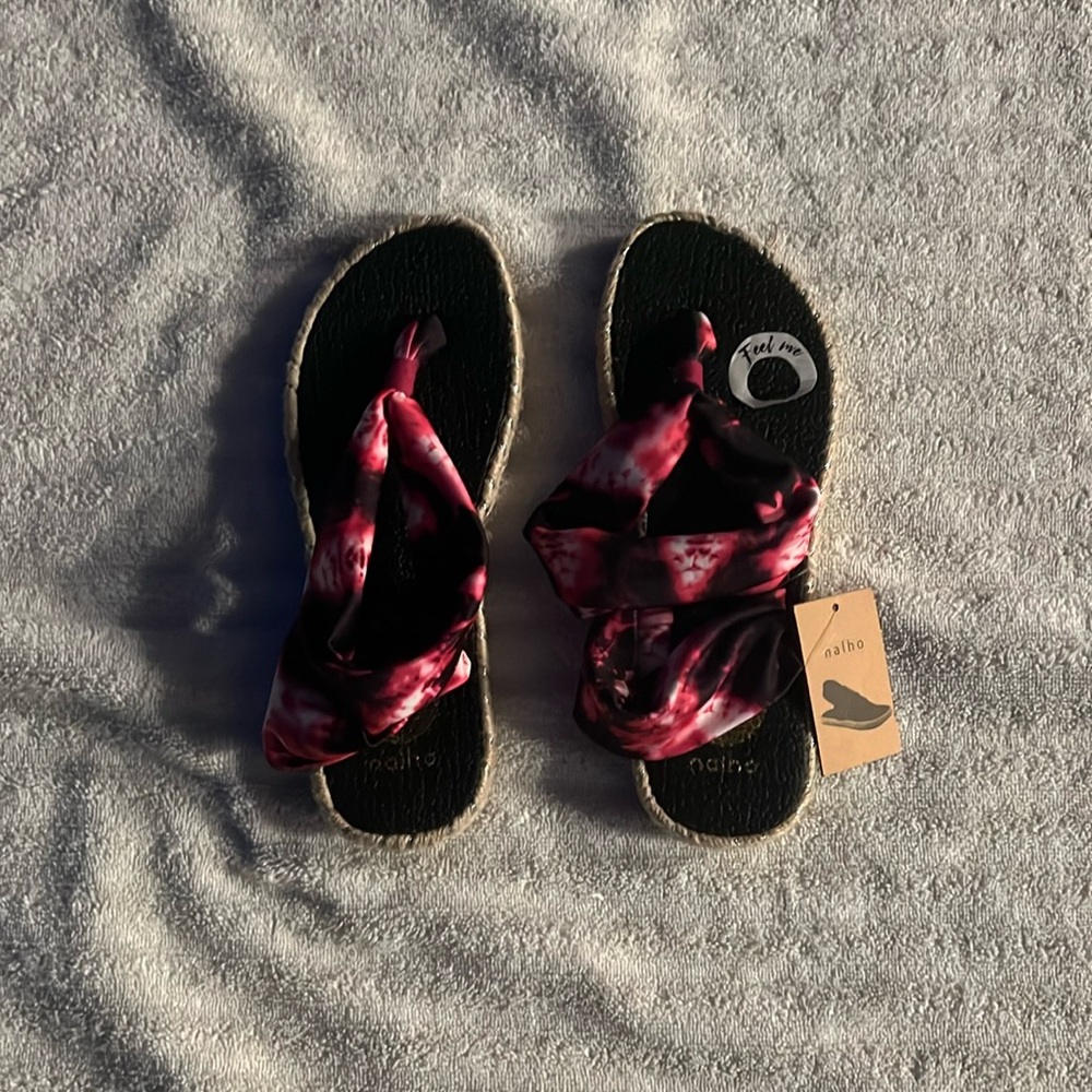 Nano sandals
